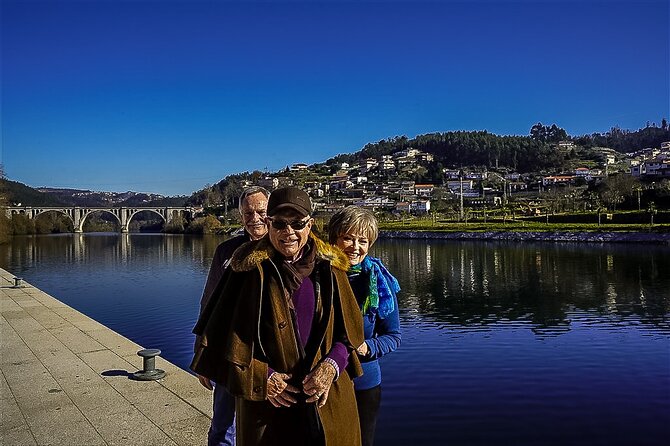 2-Day Private Tour from Lisbon to Porto & Douro Valley - Getting the most out of a private guide like Fatima