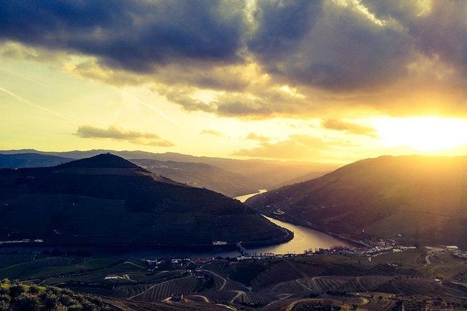 2 Days Douro Valley Tour - Douro Valley Wine Tour - Private Tour - All Included - Why a private Douro Valley wine tour from Porto feels easier