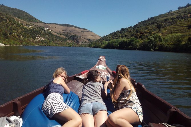 Authentic Douro Valley - small-Group Tour (Max 7) - Lunch by the Douro River: A Winery Meal That Isn’t Included