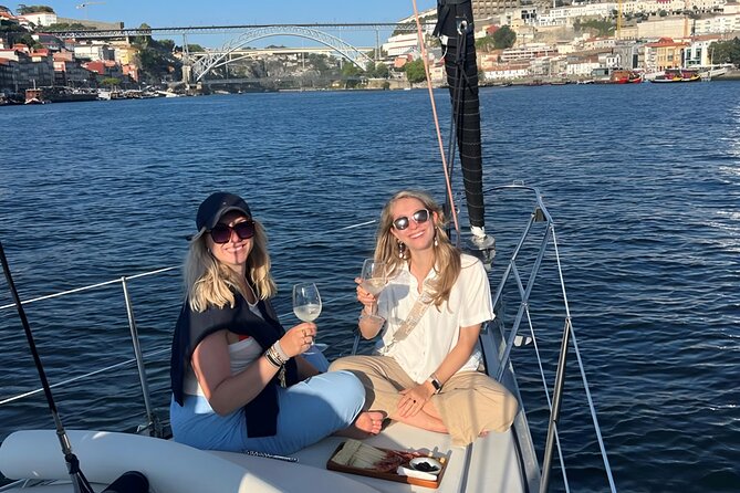 Charming tour of the Douro on an exclusive sailboat for up to 8 people - A private Douro sail from Porto and Gaia, minus the crowds
