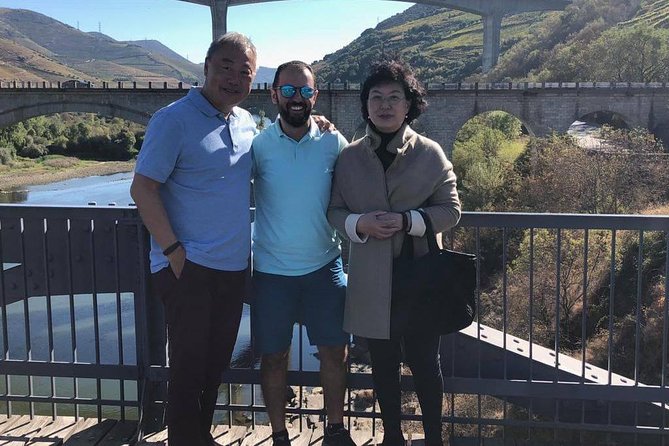 Day Trip Through the Enchanting Douro Valley #DuckSideOfPorto - Quinta da Roeda: the vineyard walk, tasting, and the lunch question