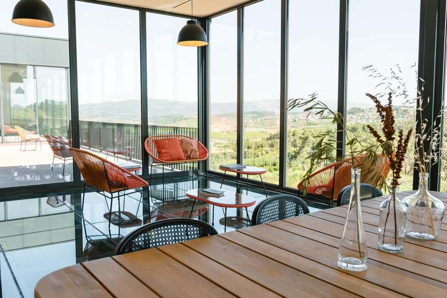 Douro: Martha's Cellar - Visit and Tawny Tasting - The tasting: 4 tawny ports, then 1 old brandy