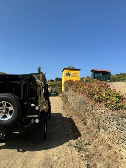 Douro offroad experience: visit to a winery and a picnic - Key moments that make this Douro off-road tour work
