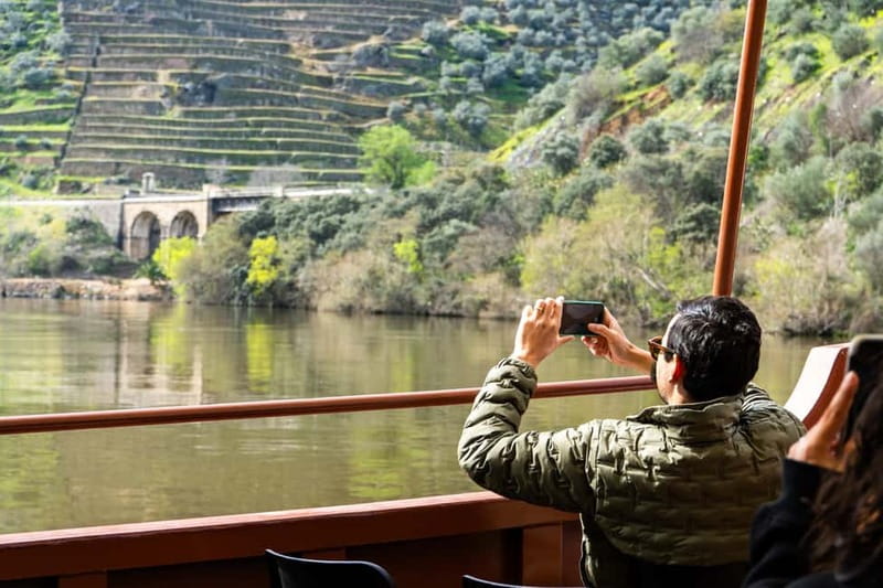 DOURO PREMIUM - Douro Valley winery time: Port wine and DOC tastings that don’t feel rushed