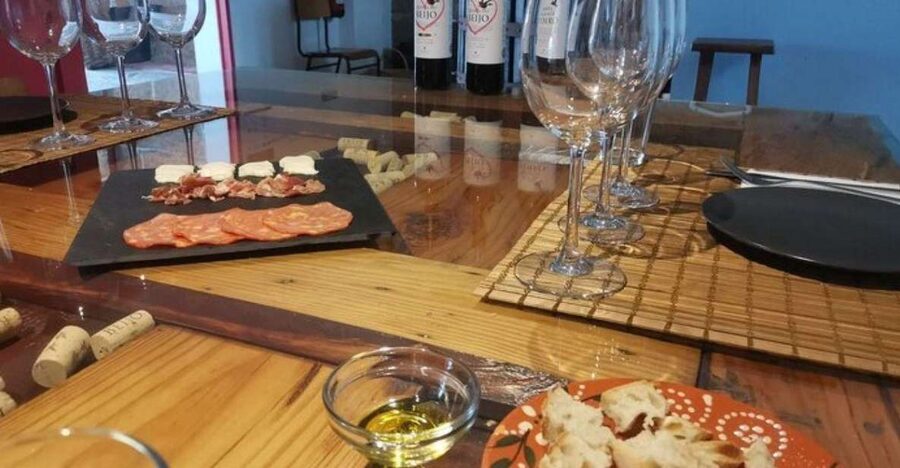 Douro: Premium Wine Tasting and Tapas Tour - Enter Quinta do Beijo: where the tasting starts and why it feels personal