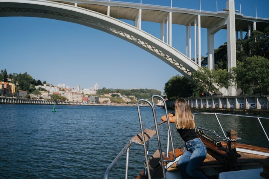 Douro River: Party Boat Tour - Price for Up to 10: What $648 Actually Buys