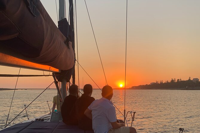 Douro Sunset Sailboat Experience in Porto - Boat comfort and bathrooms: small details that matter on a 2-hour ride