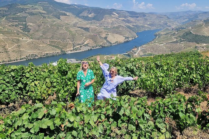 Douro Valley-Expert Guide-Boat-Lunch-Tastings-Offer wine bottle - The ride back on National Road 222, plus the wine bottle perk