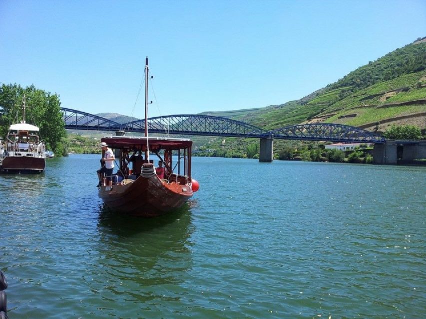 Douro Valley: Full-Day Private Tour from Porto - Quinta do Tedo (or similar) Port production tour that ends with tasting