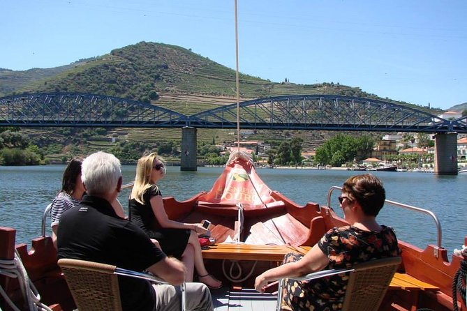 Douro Valley: Historical Sites, Wine Experience, Lunch & Cruise - Riding the N222 road toward Pinhão, where views become the plan