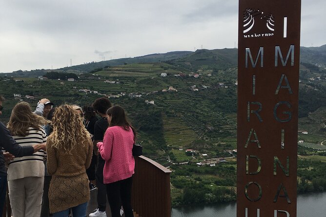Douro Valley in off road - Private Tour - Mesão Frio Viewpoint: a fast stop with big reward