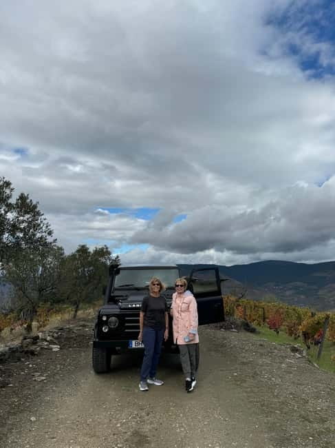 Douro Valley: Private 4wd Tour, Winery Visit, Boat & Lunch - Off-road drives and viewpoints: how the rugged parts stay enjoyable