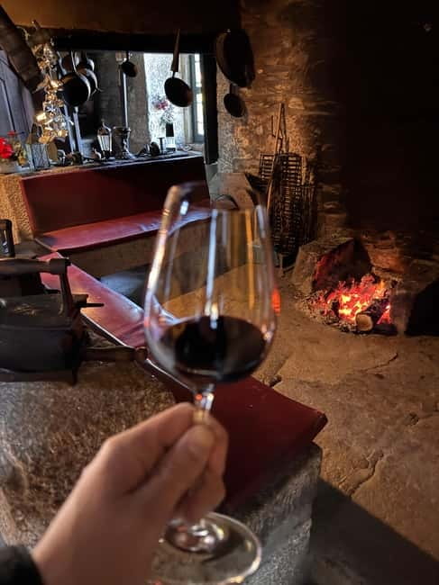 Douro Valley: Private 4wd Tour, Winery Visit, Boat & Lunch - Logistics that can make or break the day