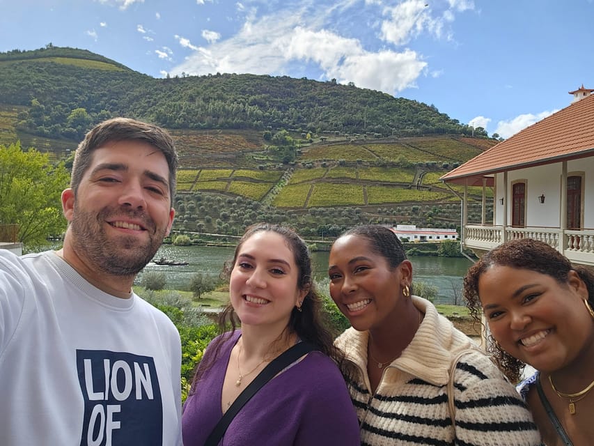 Douro Valley: Private Sommelier Tour with 3 Wineries & Lunch - Practical tips so the day stays comfortable
