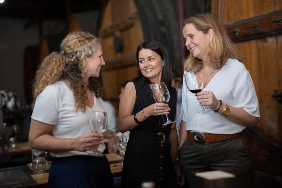 Douro Valley: Private Tour & Guided Wine & Olive Oil Tasting - Should you book Quinta de Santa Júlia?