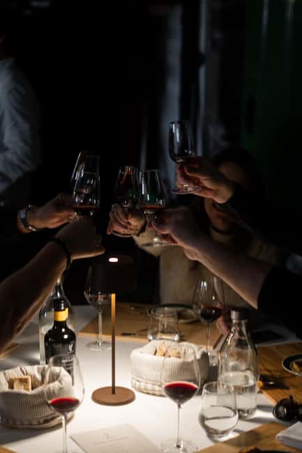 Douro Valley: Quinta Santa Júlia Tour, Wine Tasting & Lunch - The tasting: 2 still wines, 1 Port, and estate olive oil