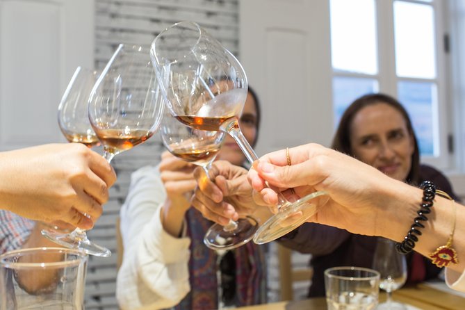 Douro Valley Small-Group Tour with Wine Tasting, Lunch and Boat - Small group value: why this tour feels better than “bus wine days”