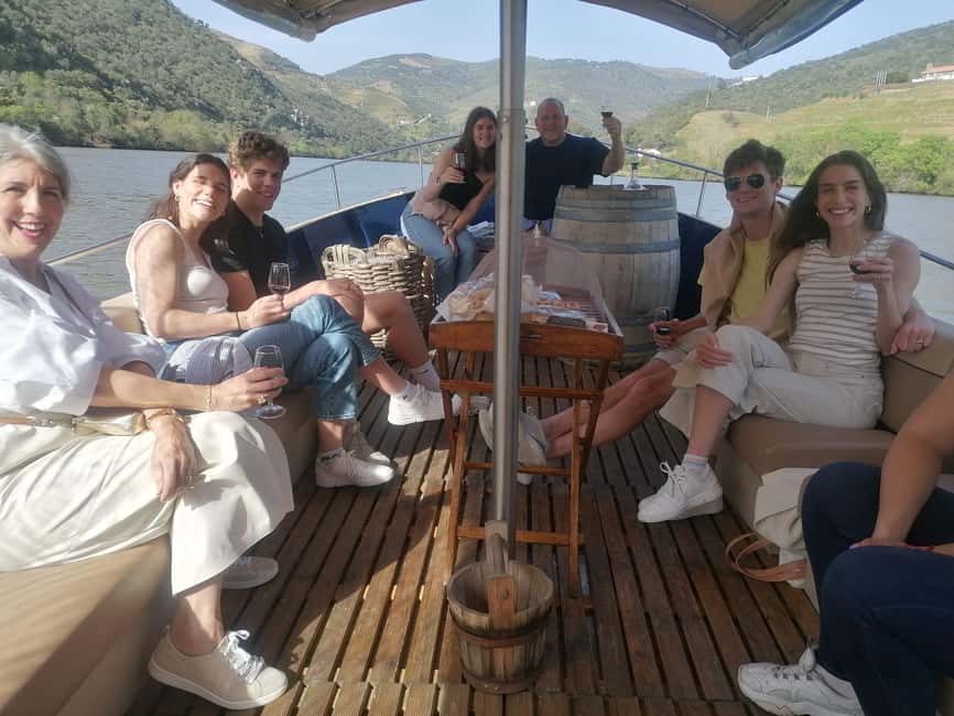 Douro Valley Sunset: 1 Winery visit & 1-h Boat Tour - Viewpoints along the valley: how the N222 stops help you understand the region