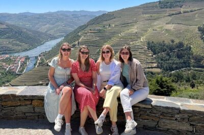 Douro Valley Tour – 3 Wine tastings, Lunch & river Cruise