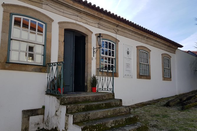 Douro Valley Wine Tour: 3 Vineyard Visits, Wine Tastings, Lunch - The scenic drive along National Road 222 to Folgosa
