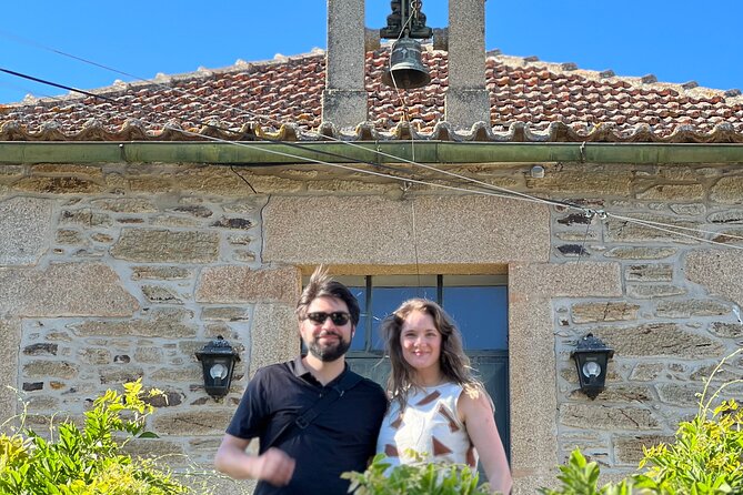 Douro Valley Wine Tour with Tastings, Boat Ride & Lunch - Sabrosa lunch in a manor from 1735, plus the cellar follow-up
