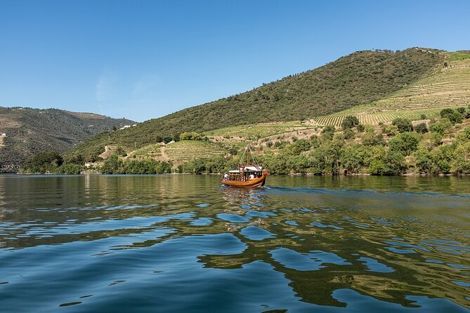 Driver with Private Vehicle in the Douro Valley - Stop 2: Miradouro de São Cristóvão, UNESCO views in 10 minutes