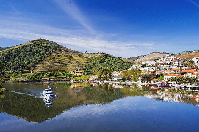 Driver with Private Vehicle in the Douro Valley - A local driver who adapts the day to you