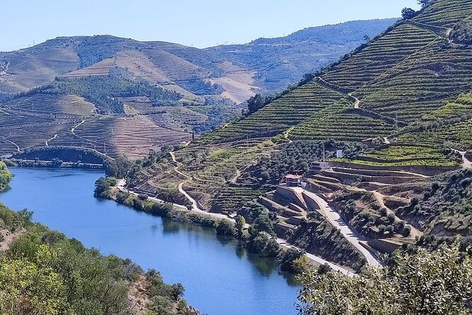 Feel Douro Tour - The Douro without the rush, starting in Torre de Moncorvo