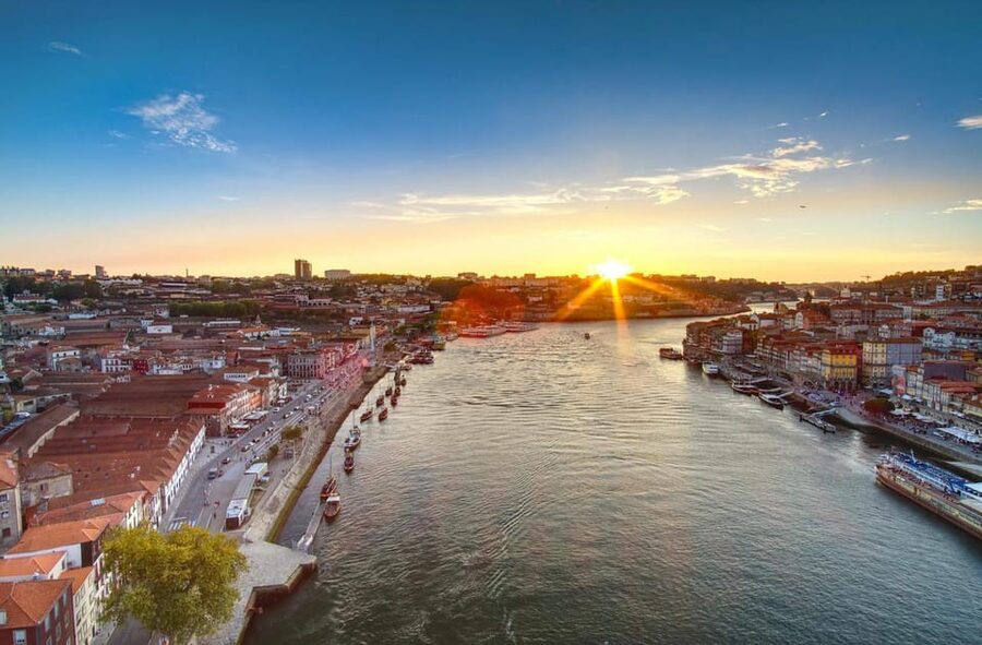 From Coimbra: Porto, Aveiro and Douro in Private with Tasting and Cruise - Douro Valley UNESCO terraces: rebelo cruise and quinta tasting
