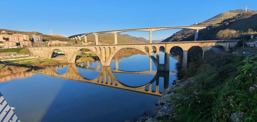 From Gaia Douro Valley Tour Wine Tasting River Cruise Lunch - N222 viewpoints and Peso da Régua: quick hits that add drama