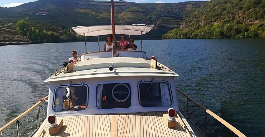From Pinhão: Private Yacht Cruise along the Douro River - Why this private Douro cruise from Pinhão is worth your time