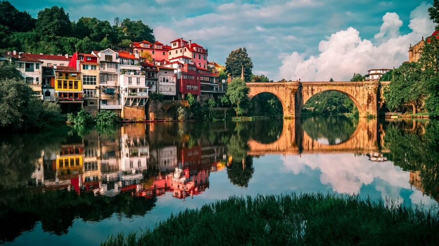 From Porto: Full-Day Douro Valley Trip - Getting Started in Porto: Lapa Church and the Scenic N222 Ride