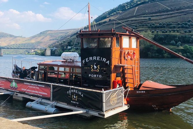 From Porto Private Tour Douro Valley two Wineries, Lunch and Boat. - How a private tour works when other people still exist