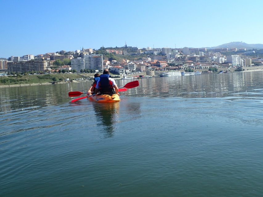 Kayak - Douro Valley - Leaving the dock: your instruction and calm-water rhythm