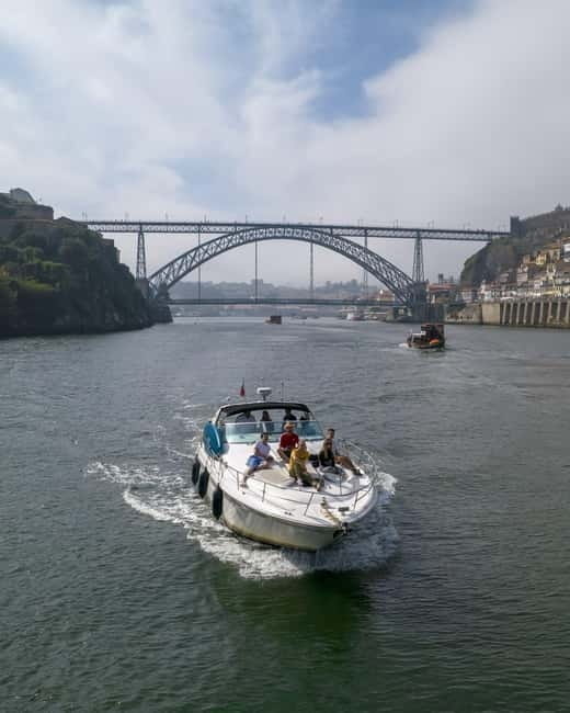 Luxury Douro Yacht Tour: Scenic Views & Complimentary Drinks - Who This Douro Yacht Tour Suits Best