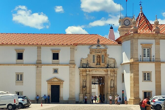 One way Douro Valley to Lisbon through Coimbra and Óbidos - Coimbra’s historical center: sightseeing time that leaves room for lunch
