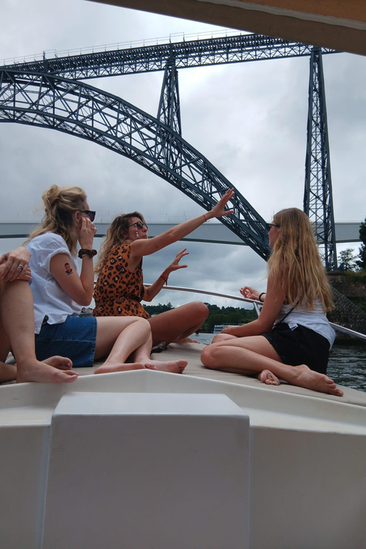 Passeio Barco 6 Pontes Douro com degustação vinho do Porto - The 6 bridges along the Porto and Gaia river corridor