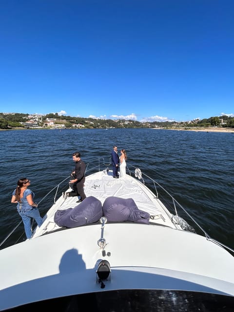 Passeio de barco rio douro inesquecível - Marina do Freixo and finding the boats fast