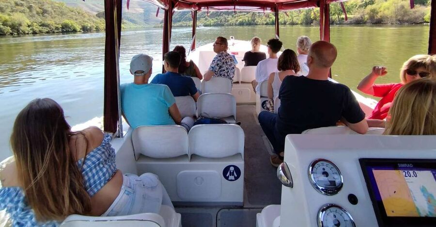 Pinhão: Douro River 50-min Boat Trip with Port Wine - Ponte do Pinhão: Your First Real Sense of the Valley