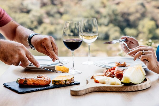 Pinhão: Douro River Cruise with Lunch Included - Key things to know before you go