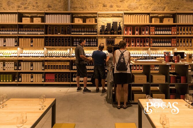 Poças Guided Visit and Wine Tasting of 2 DOC Douro & 1 Port Wine - Who guides you, and why it matters