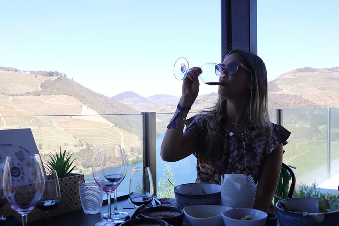 Port : Douro Valley Tour with 2 Wineries, Lunch and Cruise - Quinta de Avessada winery hour: vineyards and guided tasting