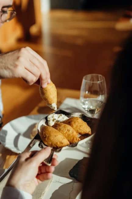 Porto: A la carte lunch + Douro River cruise - Key things I’d circle before you book