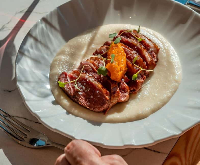 Porto: A la carte lunch + Douro River cruise - The 21-meter-high lunch room, and why the setting matters