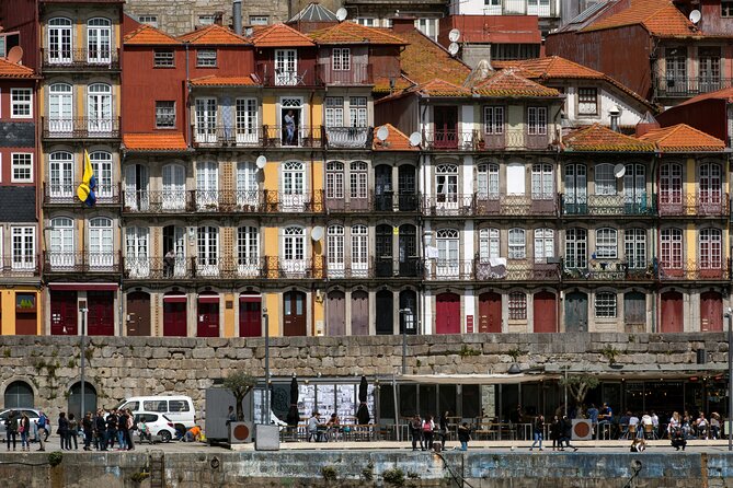 Porto and Gaia: Walking Tour of Douro's Two Riversides - Guide quality: why Sofia, Susana, Michael, and Arturo come up