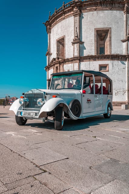 Porto: City Center Eco Car e Cruzeiro Rio Douro - Stª Catarina Street, Aliados Avenue, and the Walkable-Feeling City Center