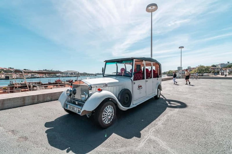 Porto: City Center Eco Car e Cruzeiro Rio Douro - Hotel Pickup and a 2 to 3 Hour Loop You Can Actually Fit