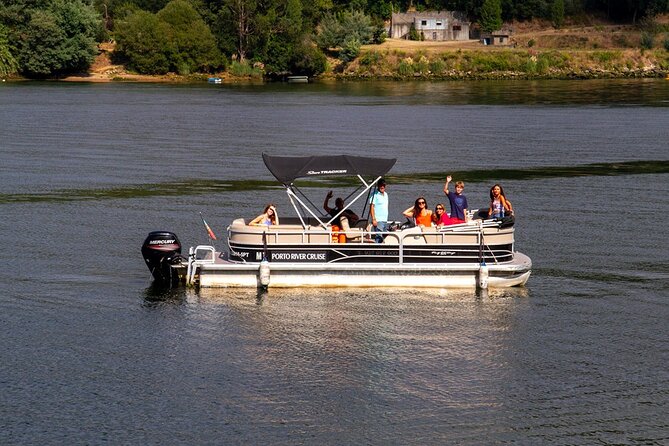 Porto Douro Nature Boat Tour - Upstream Views, Villages, Forest, and Wildlife Timing