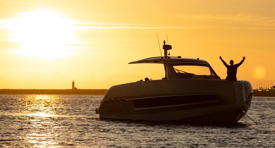 Porto: Douro River 2h Sunset Private Cruise with Port Wine - Onboard experience: WiFi, lifejackets, crew vibe, and what comfort actually looks like