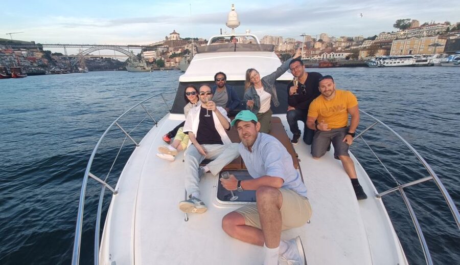 Porto:Douro River 6 Bridges tour amazing yatch, Port wine - Price and value: what $577 per group gets you (up to 12)